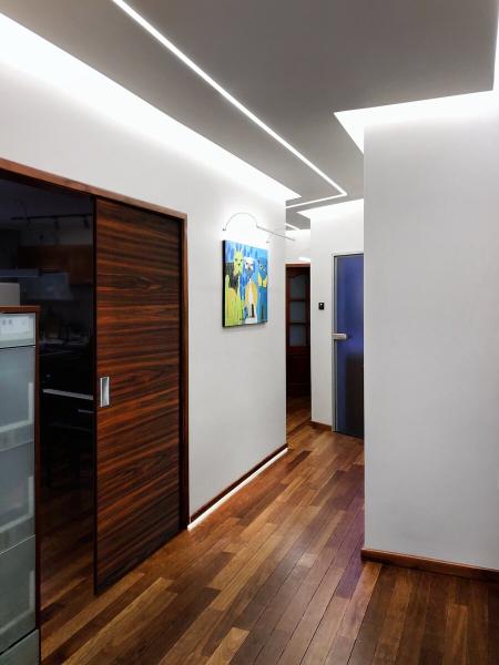 LED Unterputzprofil für dekorative Wandbeleuchtung in Handelsgebäuden